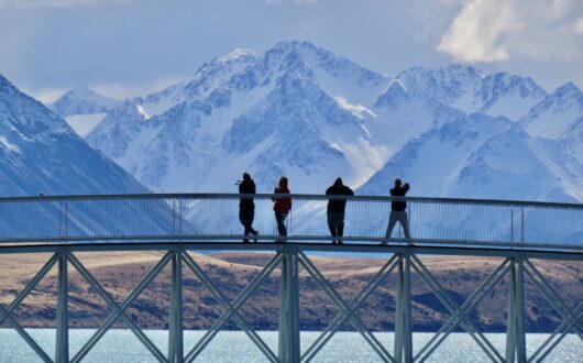 Lake Tekapo footbridge © Discover Tekapo