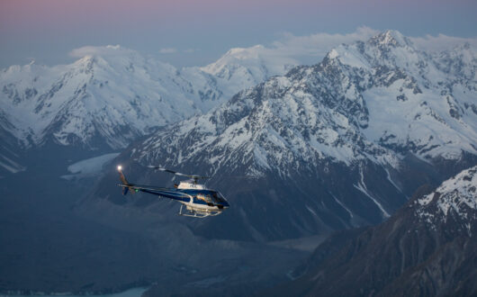 5_Lake_Tekapo_to_Aoraki_looking_up_the_Tasman