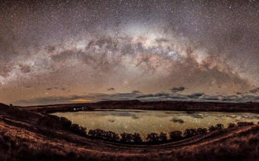 8ef7adfb95e24cdeb3993a1514f0ac41Lake_Milkyway___15MB_lg