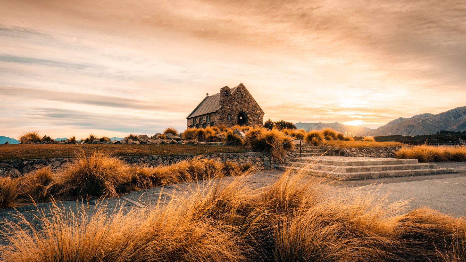 About Takapo pano 1 Church of the Good Shepherd in Lake Tekapo